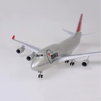 47 СМ 747 B747 Модел nwa NorthWest Airlines с Шаси Колела Фарове Самолет От Смола Самолет са подбрани играчка