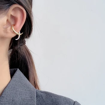 AOMU 2020 1 бр. Нови модни Рога Кръст Творчески Златен Сребърен цвят Скоба за ушите на жените Хит Цвят Маншет за уши Вечерни пънк, Бижута, подаръци