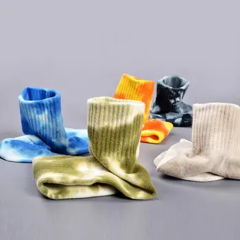 Чорапи с равен брой гласове на Улицата тенденция Чорапи с висока горна част За мъже и жени Обикновена памучни чорапи Баскетболни мъжки чорапи Чорапи за скейтборд